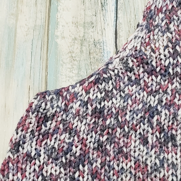 American Eagle Knit Top. - Picture 7 of 8